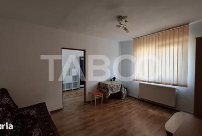 Apartament cu 2 camere semidecomandat în Mihai Viteazul