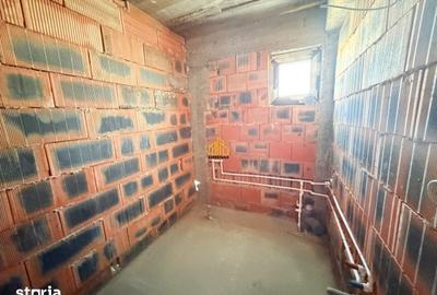 Casă cu 3 camere cu Teren 250 Mp în Central - 8
