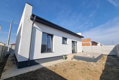 Casa parter - 3 camere - 2 bai - pod - beci - incalzire pardoseala - 2