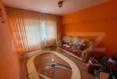 Apartament de vanzare, cu 3 camere, 70 mp, zona Garii - 1