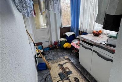 Apartament cu 3 camere decomandat în Berceni - 4