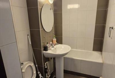 Apartament 3 camere cu boxa inclusa - cartier Traian - 9