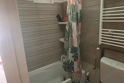 Vand apartament 2 camere, decomandat, complet utilat ?i mobilat - 1