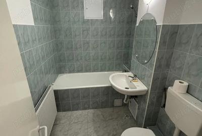 Vand ap 3 camere,et 1,in bloc cu 4 etaje,central,bloc izolat termic,zona complex studentesc Timi?o - 7