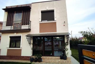 Casă 4 camere P+1, Lumina