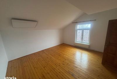 Casă cu 5 camere cu Teren 1000 Mp în Copou - 7