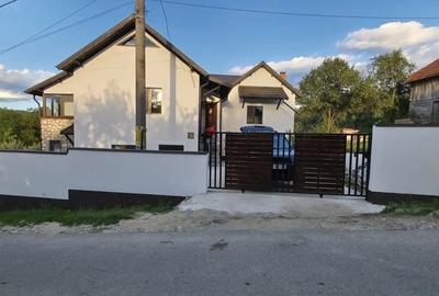 Casa de vazare in zona de deal - 4