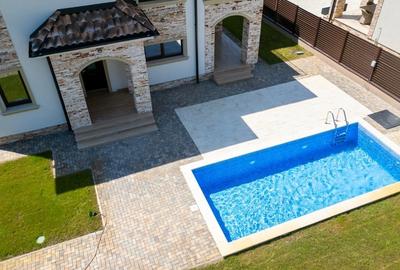 Vila de lux cu piscina, cartier rezidential, disponibila imediat - 9
