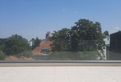 Apartament de lux cu 5 camere de inchiriat intr-un imobil exclusivist Apartament de lux cu 5 camere de inchiriat intr-un imobil exclusivist - 9