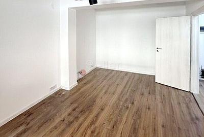 Apartament cu 2 camere, mobilat în Tractorul - 7