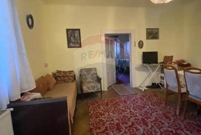 Casă cu 2 camere cu Teren 370 Mp în Mediaș - 3