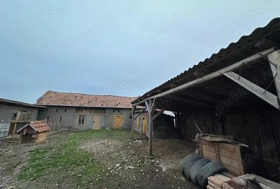 Casa ?i teren de vanzare - 6