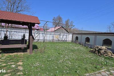 Casă cu 5 camere cu Teren 2396 Mp în Preutești - 10