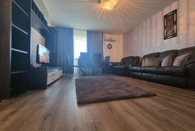 Apartament cu 3 camere decomandat, mobilat în Mioriței