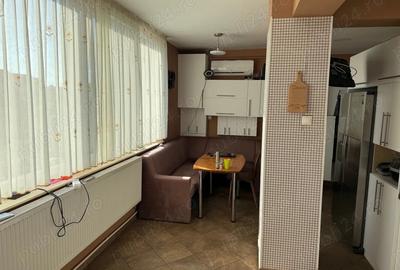 Apartament cu 3 camere decomandat în Astra - 1