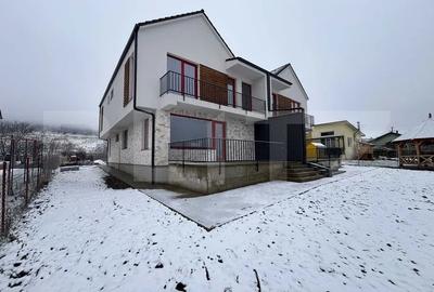Casa unifamiliala 160 mp, 900 mp teren, zona linistita cu view, Gheorghieni - 2