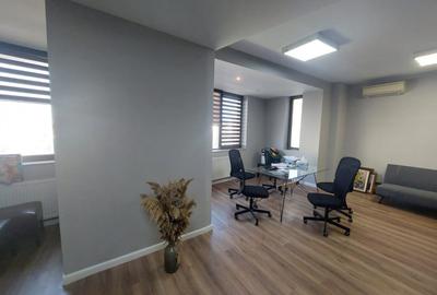 Birou, de 36 mp, în Delfinariu - 1