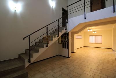 Zona Cetatii; 6 incaperi, ideal pentru sediu firma. - 2