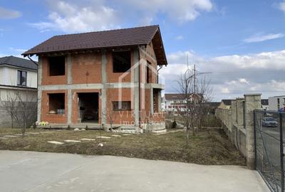 Casa individuala de vanzare in Sibiu 5 camere - 250 mp | teren 1200 mp - 2