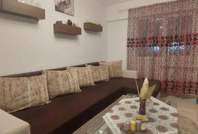 Garsonieră decomandată în Poarta 6 - 12