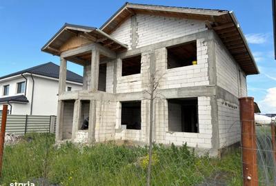 Casă cu 4 camere în Central - 1