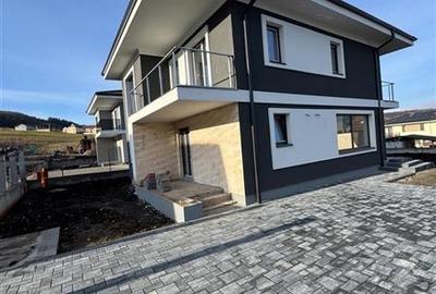 Casă individuală cu 5 camere cu Canalizare în Chinteni - 3