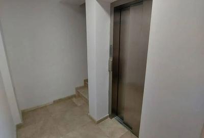 Apartament cu 3 camere decomandat în Polonă - 11