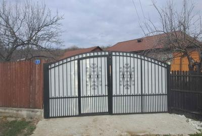 Casă cu 3 camere în Central - 1