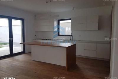 Casă cu 5 camere cu Canalizare în Central - 3