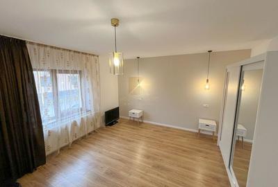 Casa cu 3 camere, curte proprie, renovata complet, Astra - 8