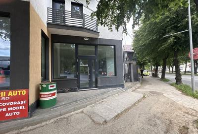 Spațiu comercial, de 60 mp, în Central - 1