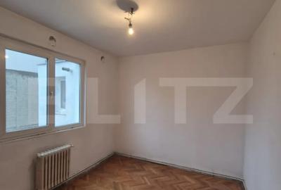 Apartament cu 3 camere decomandat în Dâmbu Pietros - 7