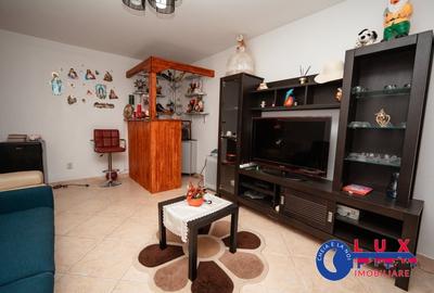 Apartament cu 3 camere decomandat în C5 - 3