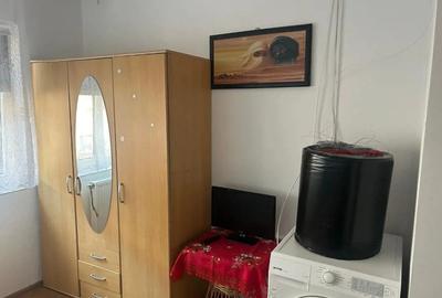 Inchiriez garsoniera zona UMT - 1