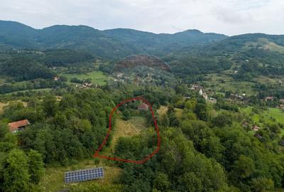 Casă / Vilă cu 3 camere de vânzare - 46