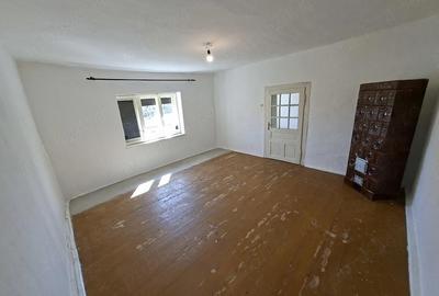 Casă cu Teren 1681 Mp în Birda - 4