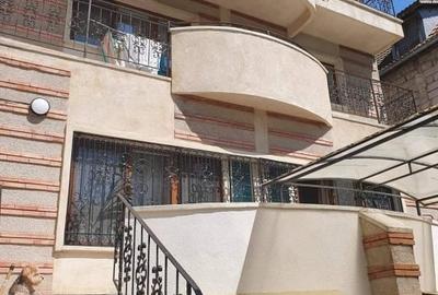 Vând vila Constanta Faleza Nord - 2