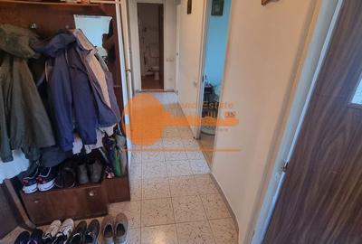 Apartament cu 3 camere decomandat în Crângași - 10
