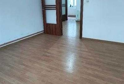 Apartament cu 2 camere decomandat în Universitate - 3