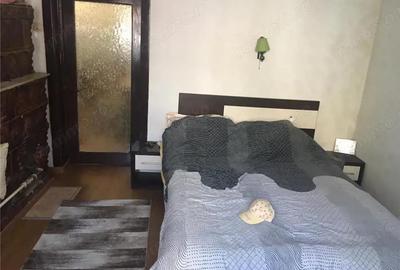 Casă cu 5 camere cu Teren 422 Mp în Zamora - 2