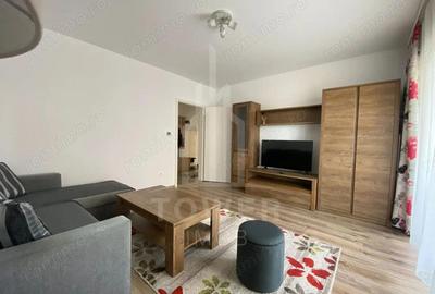 Apartament cu 2 camere, mobilat în Central