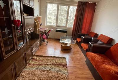 Inchiriez garsoniera, zona Victoria, Govandaru - 1