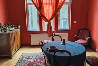 Apartament 3 camere in vila etajul 1/D+P+2 etaje, Piata Sf. Stefan - 1