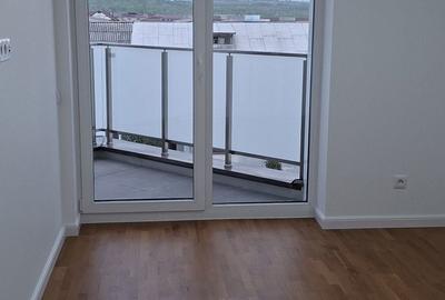Apartament cu 3 camere decomandat în Exterior Vest - 3