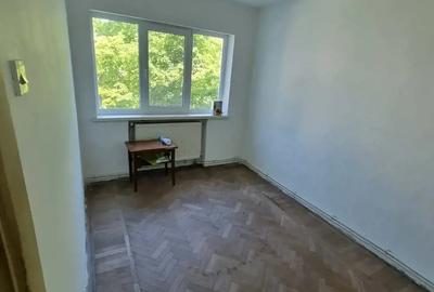 A 19 apartament energiei 59900 etajul 1 , 3 camere - 3