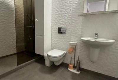 Apartament cu 3 camere în Central - 5