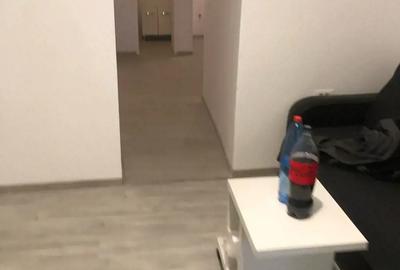 De vanzare apartament 2 camere - 5