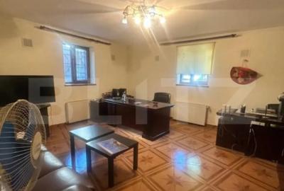 Casă cu 9 camere cu Teren 400 Mp în P-ța Sfântul Ștefan - 9