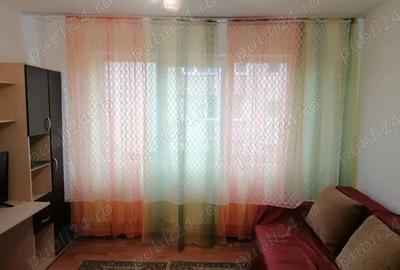 Proprietar vand garsoniera 17 mp, zona UMT str Babadag nr 2 etaj 2 - 3