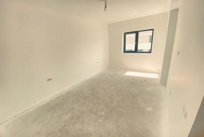 Duplex cu 4 camere si mansarda. Curte 250 mp. Comision 0 - 16